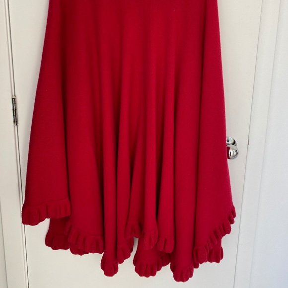 BERK Burlington Arcade Red Cape - Picture 4 of 5